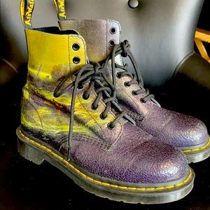 Dr. Martens: JMW Turner Fisherman 1460 Pascal
